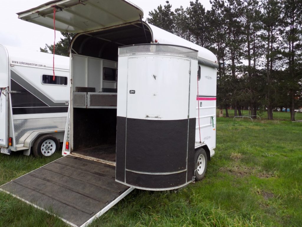 Second Hand Horse Floats L&B Floats